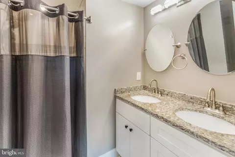 610 Laurel Dr, Pasadena, MD 21122 photo 15