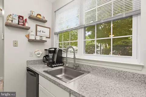 1908 Pawlet Dr, Crofton, MD 21114 photo 8