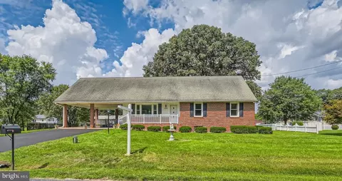 7854 Linden Leaf Rd, Severn, MD 21144