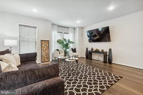 3350 Pitch Pine Dr, Laurel, MD 20724 photo 5