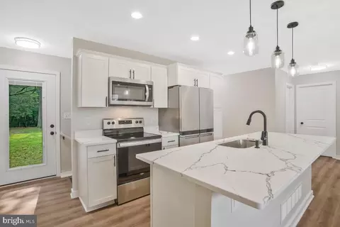 7949 Central Rd, Pasadena, MD 21122 photo 8
