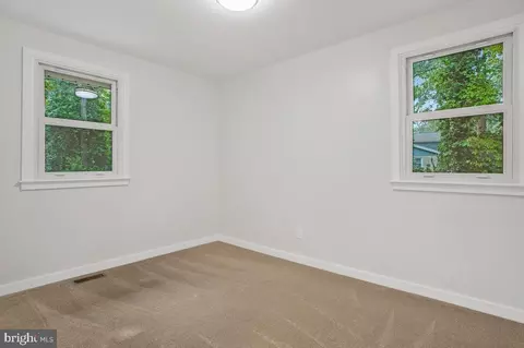 7949 Central Rd, Pasadena, MD 21122 photo 18