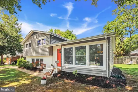 6 Carole Ct, Severna Park, MD 21146