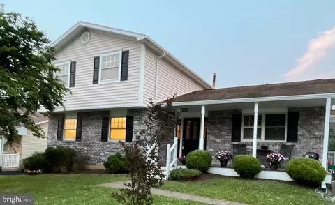 473 Century Vista Dr, Arnold, MD 21012