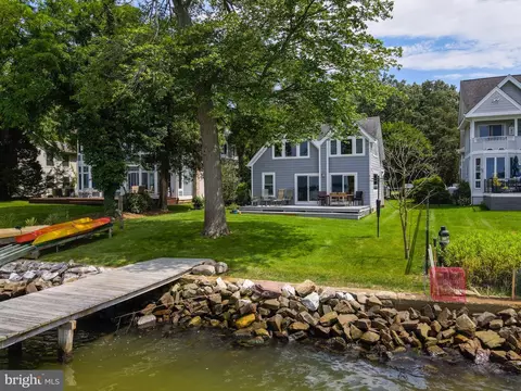 1358 Mcdonald Rd, Shady Side, MD 20764