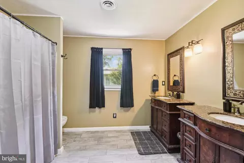821 E Pasadena Rd, Pasadena, MD 21122 photo 22