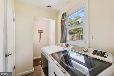 821 E Pasadena Rd, Pasadena, MD 21122 photo 29