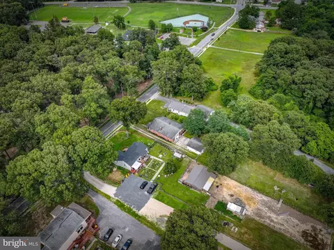 821 E Pasadena Rd, Pasadena, MD 21122 photo 46