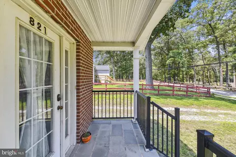 821 E Pasadena Rd, Pasadena, MD 21122 photo 7