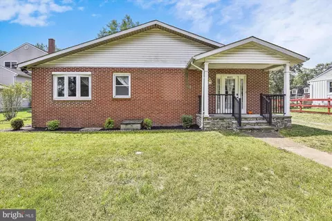 821 E Pasadena Rd, Pasadena, MD 21122