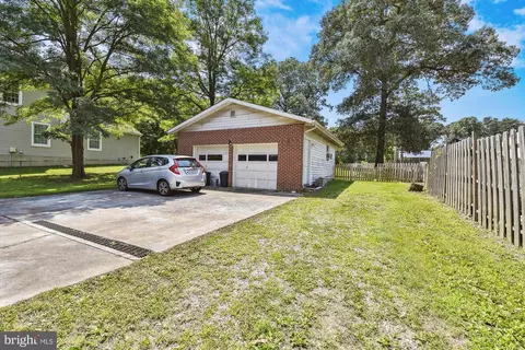 821 E Pasadena Rd, Pasadena, MD 21122 photo 35