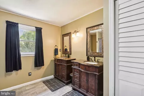 821 E Pasadena Rd, Pasadena, MD 21122 photo 23