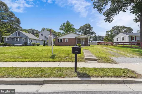 821 E Pasadena Rd, Pasadena, MD 21122 photo 32