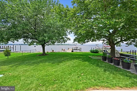 7544 Bratton Cir, Pasadena, MD 21122 photo 3