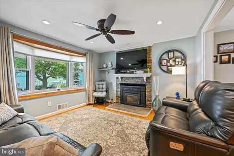 7544 Bratton Cir, Pasadena, MD 21122 photo 11