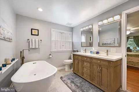 7544 Bratton Cir, Pasadena, MD 21122 photo 15
