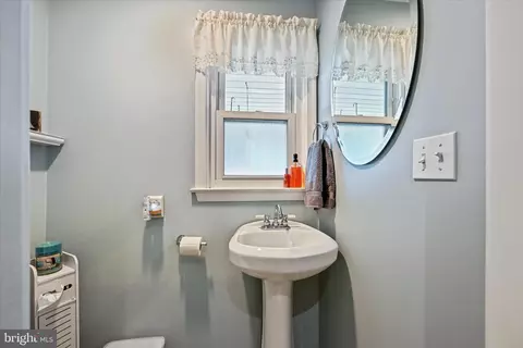 7544 Bratton Cir, Pasadena, MD 21122 photo 20