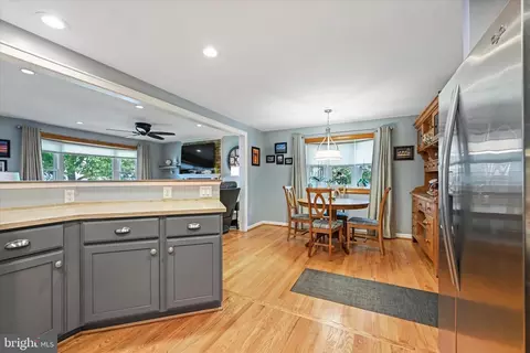 7544 Bratton Cir, Pasadena, MD 21122 photo 8