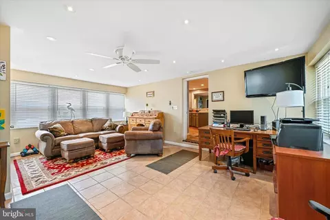 7544 Bratton Cir, Pasadena, MD 21122 photo 18