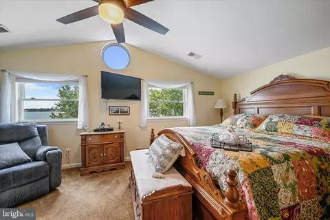 7544 Bratton Cir, Pasadena, MD 21122 photo 21