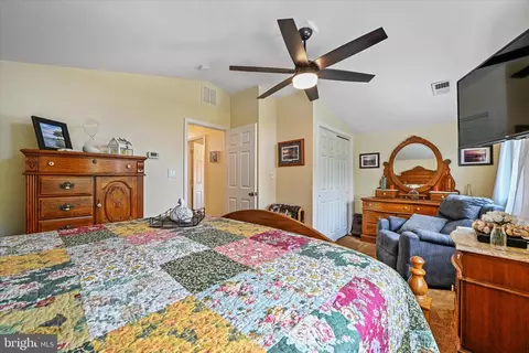 7544 Bratton Cir, Pasadena, MD 21122 photo 22
