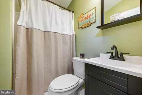 7544 Bratton Cir, Pasadena, MD 21122 photo 25