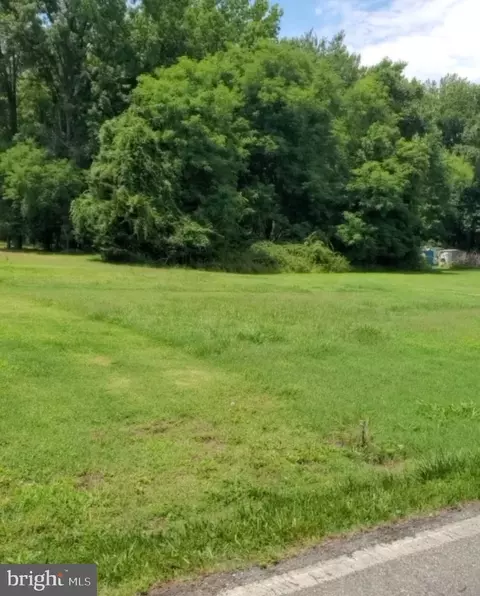 Log Inn Road, Annapolis, MD 21409