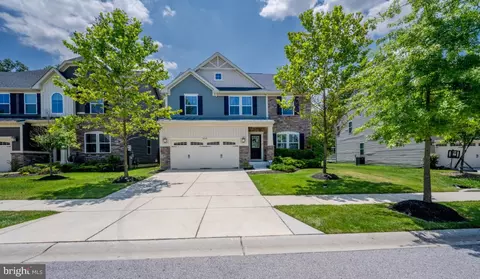 8166 Hickory Hollow Dr, Glen Burnie, MD 21060