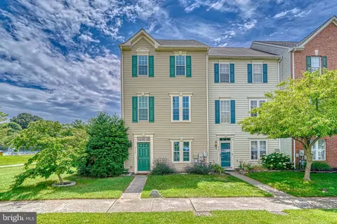 8149 Poinsett Ter, Pasadena, MD 21122