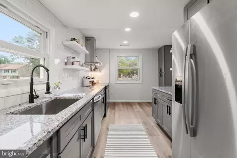 140 Dunlap Rd, Pasadena, MD 21122 photo 11