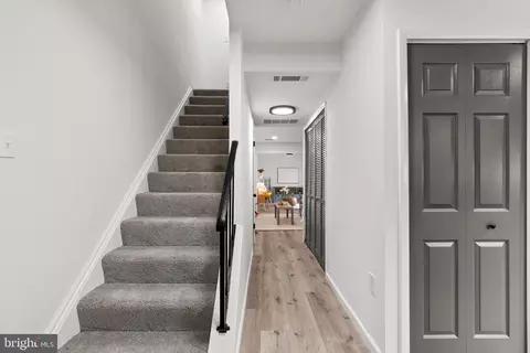 140 Dunlap Rd, Pasadena, MD 21122 photo 5