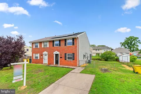 140 Dunlap Rd, Pasadena, MD 21122 photo 3