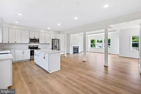 624 Doyle Rd, Deale, MD 20751