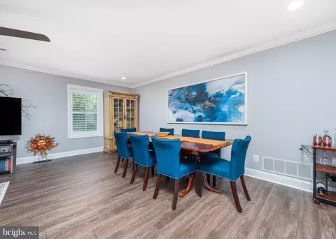 Dining - 757 Central Ave E, Edgewater, MD 21037 photo 2 of 2