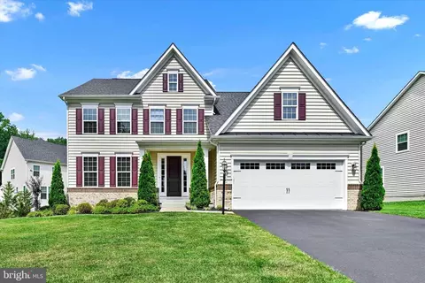 618 Maccubbin Ln, Gambrills, MD 21054