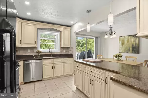 7535 Harmans Rd, Harmans, MD 21077 photo 3