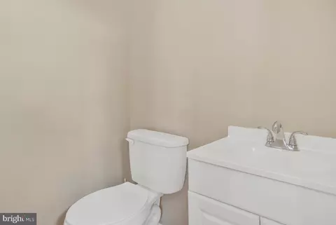 2402 Beechnut Pl, Odenton, MD 21113 photo 9