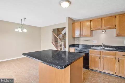 2402 Beechnut Pl, Odenton, MD 21113 photo 16