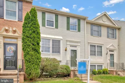 2402 Beechnut Pl, Odenton, MD 21113 photo 2