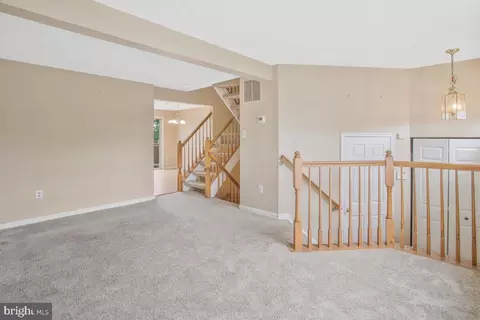 2402 Beechnut Pl, Odenton, MD 21113 photo 7