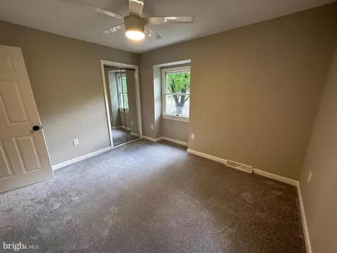 2761 Bayside Beach Rd, Pasadena, MD 21122 photo 11