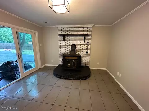 2761 Bayside Beach Rd, Pasadena, MD 21122 photo 16