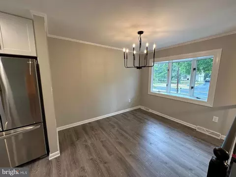2761 Bayside Beach Rd, Pasadena, MD 21122 photo 4