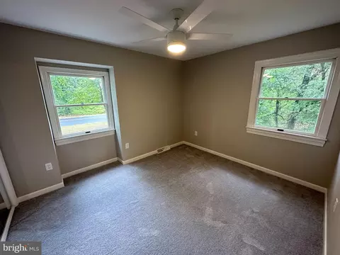 2761 Bayside Beach Rd, Pasadena, MD 21122 photo 10