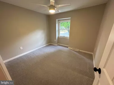 2761 Bayside Beach Rd, Pasadena, MD 21122 photo 8