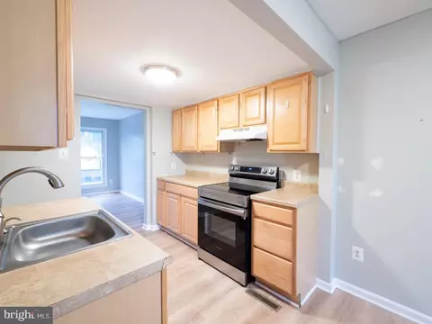 1633 New Windsor Ct, Crofton, MD 21114 photo 5