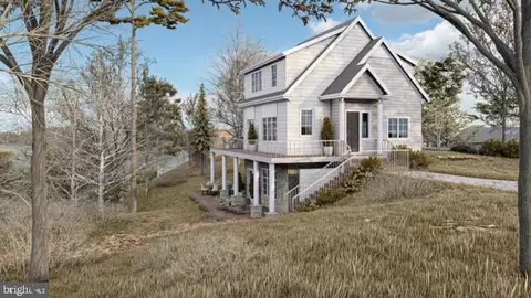 80 Riverside Dr, Severna Park, MD 21146