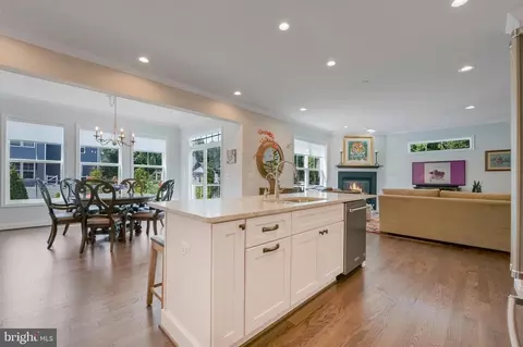 507 Malcoulbin Ln, Edgewater, MD 21037 photo 6