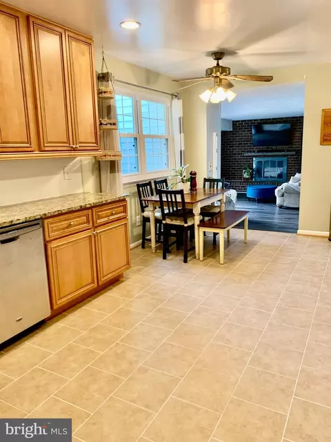 426 Glen View Ct, Arnold, MD 21012 photo 8