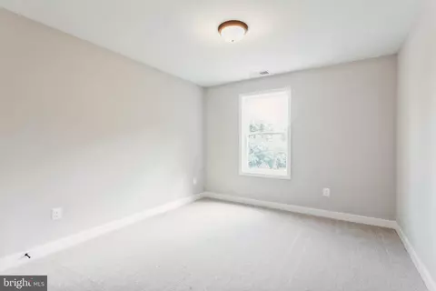 7860 Outing Ave, Pasadena, MD 21122 photo 24